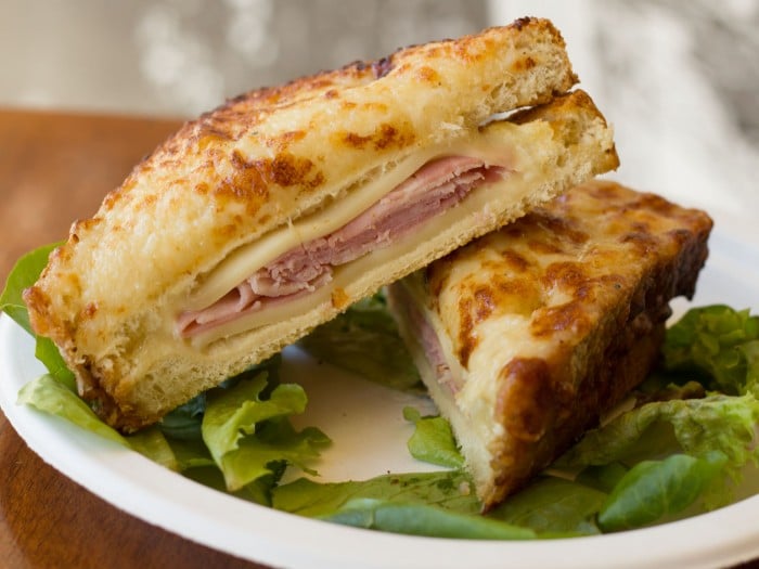 croque fermier / salade / yaourt 7€ de 12h00 à 00h00
